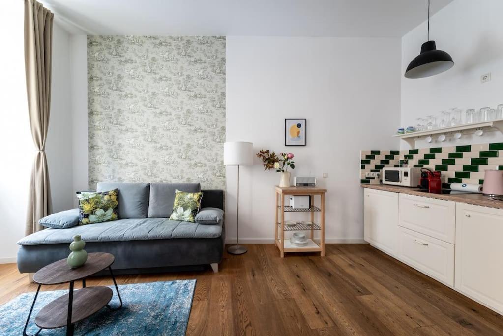 Sleek 1Br Flat Near Center By Hm Apartment Vienna Exterior photo