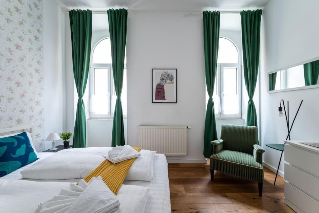 Sleek 1Br Flat Near Center By Hm Apartment Vienna Exterior photo